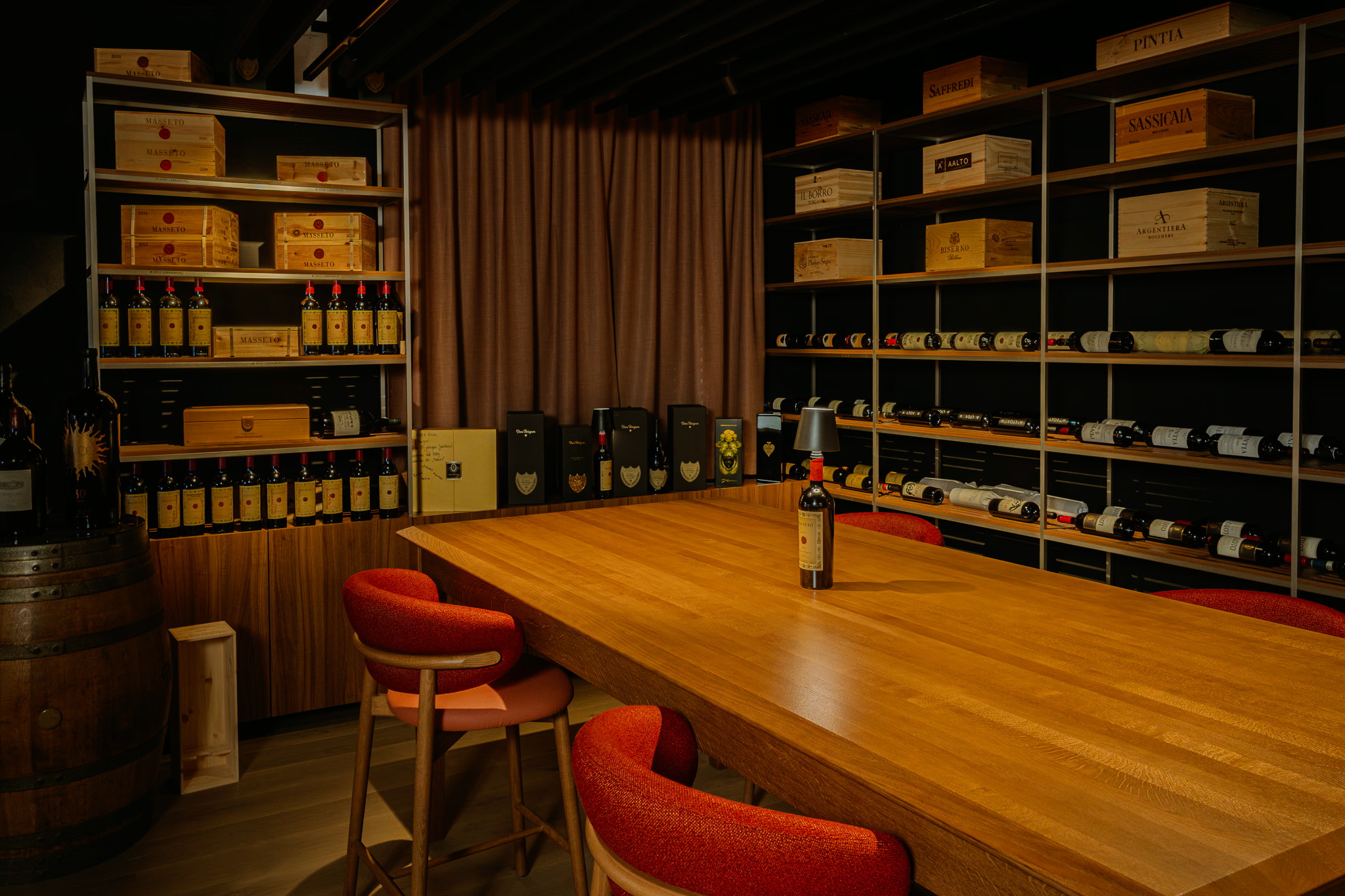 Gedeckter Tisch im Wine Room der Linde
